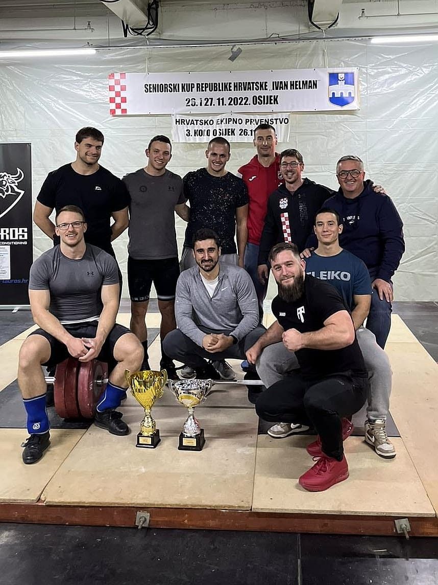 Muška ekipa DK Metalca 2022. godine.